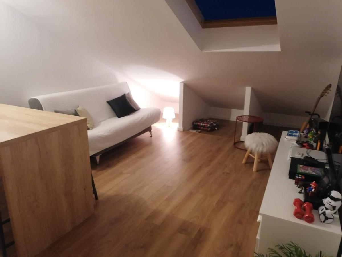 Geek Apartment Omiš Esterno foto